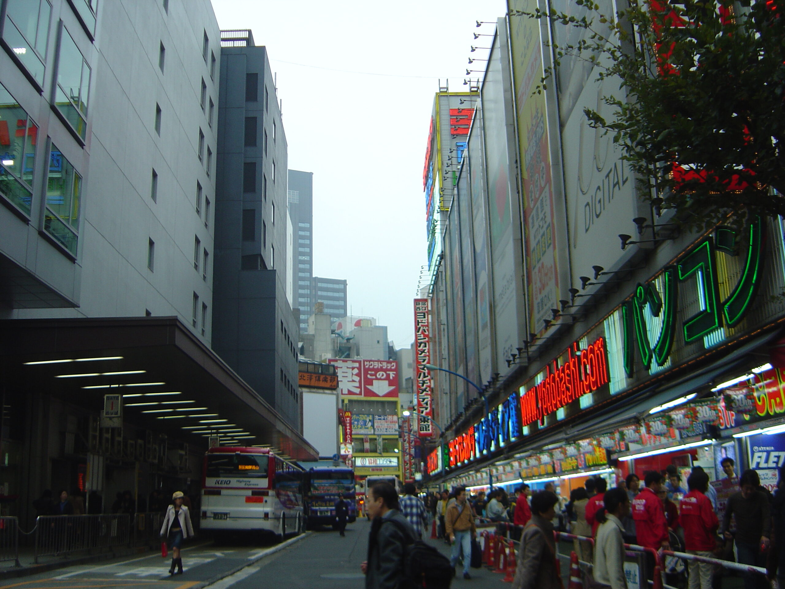 東京のバスターミナル